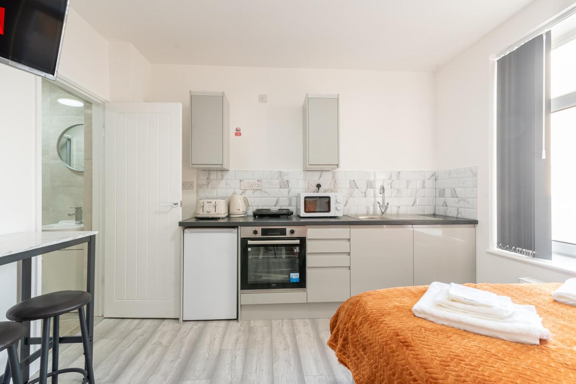 Cosy Cardiff Apartments - Garden Lounge Kültér fotó