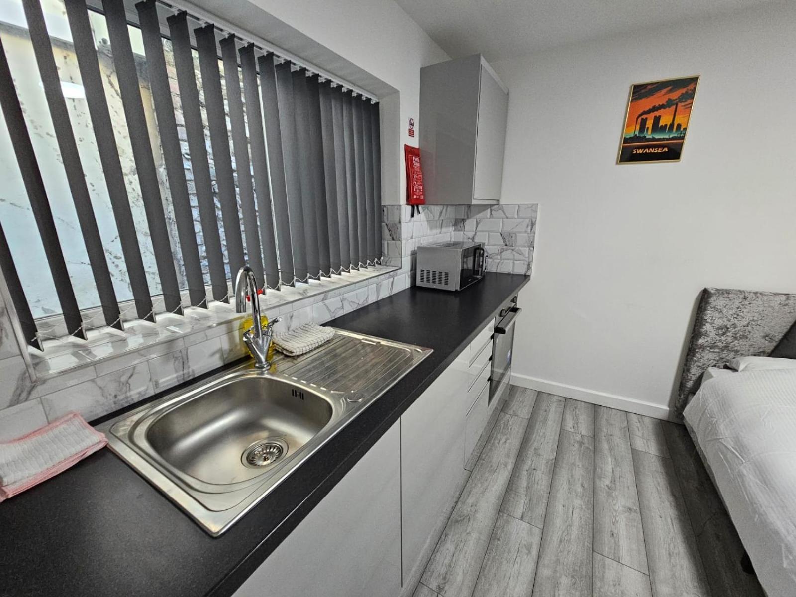 Cosy Cardiff Apartments - Garden Lounge Kültér fotó